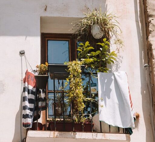 How to Make a Small Balcony Feel Cozy and Inviting